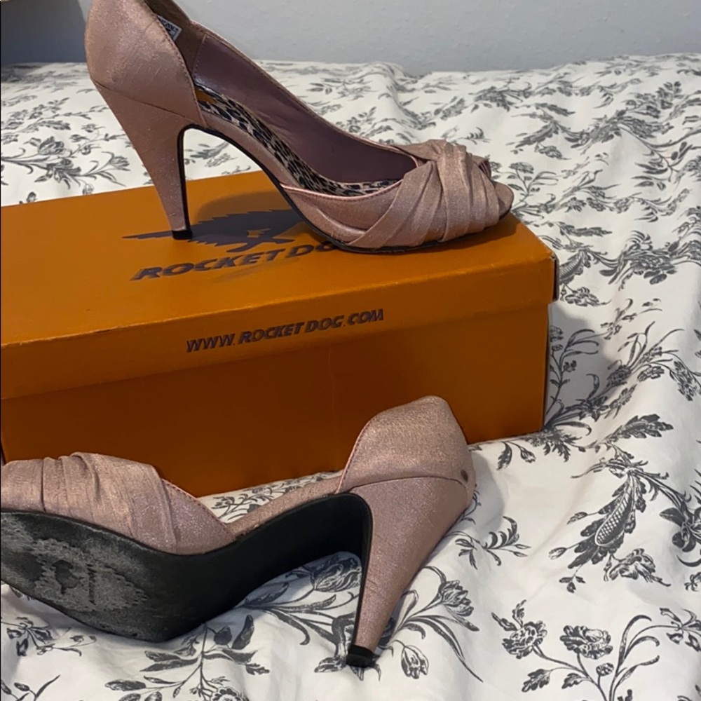 Heels - Picture 3 of 6